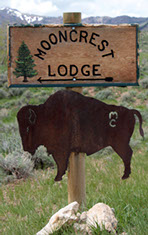Mooncrest Lodge